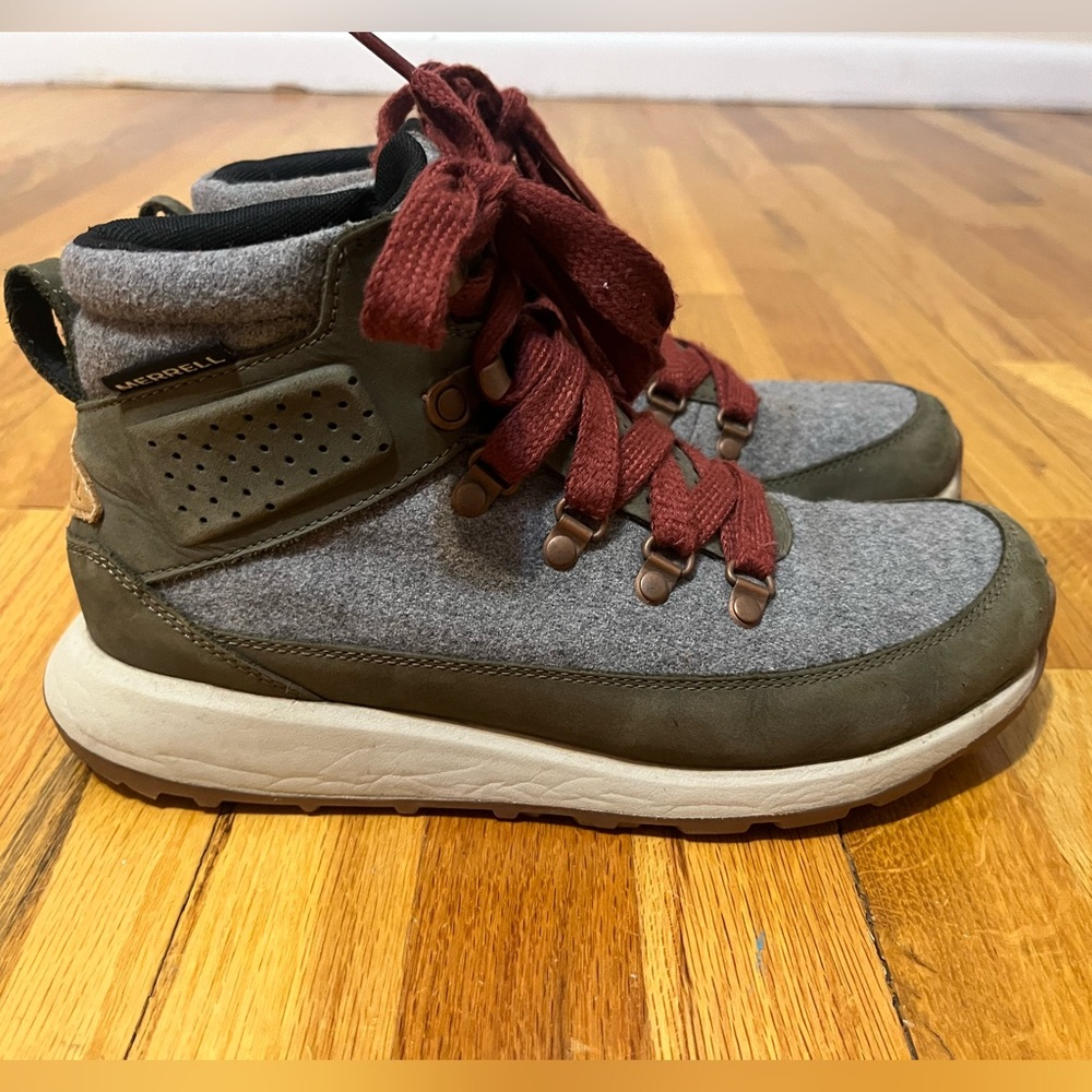 Merrell Gray and Red Women's Shoes